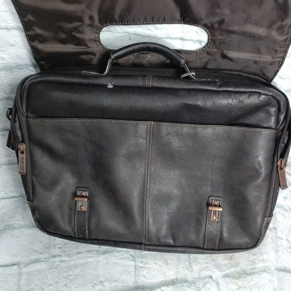 Kenneth Cole Reaction Brown Leather Messenger Bag Laptop Briefcase s10